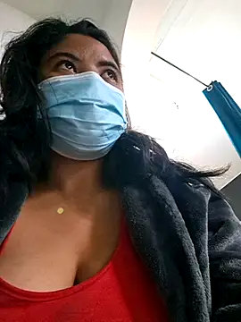Czat XXX na żywo – Artinah22