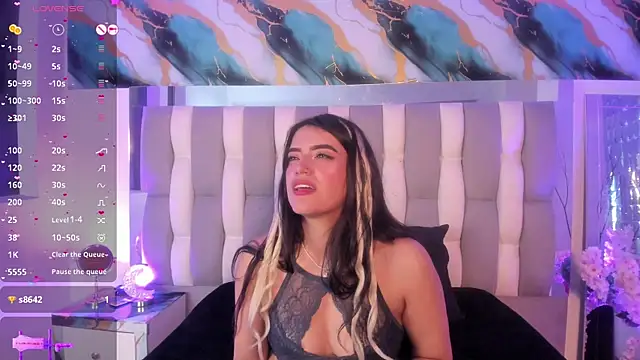 IsaDiiaz XXX чат на живо