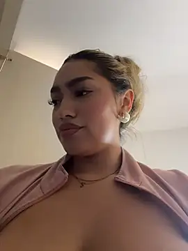 Chat XXX ao vivo de Maddy_Beluci