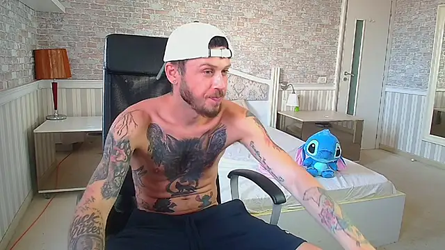 JonahShaw Live XXX-chat