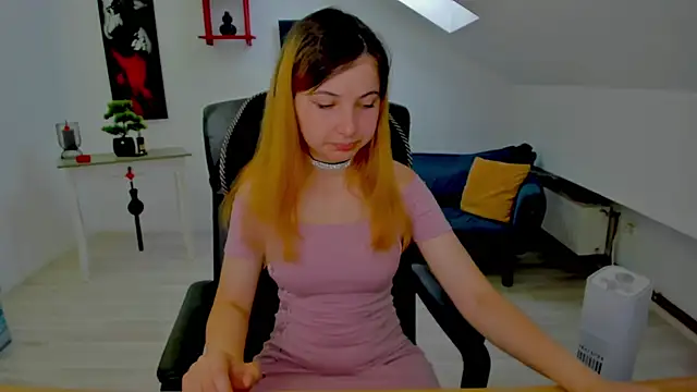 CamelliaStone Adlı Modelin Canlı XXX Sohbeti