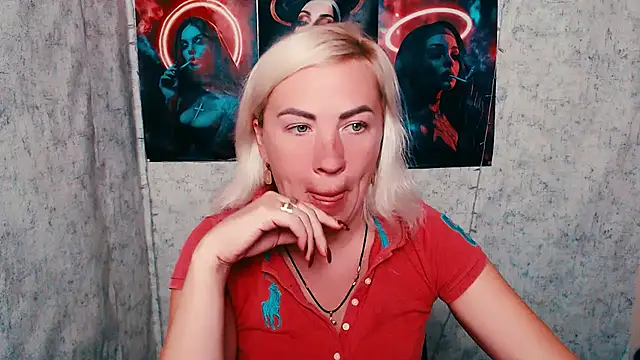 EmmaCat_ élő XXX-chatje