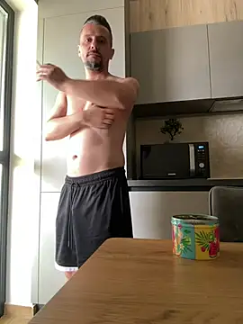 InsaneMattt Adlı Modelin Canlı XXX Sohbeti