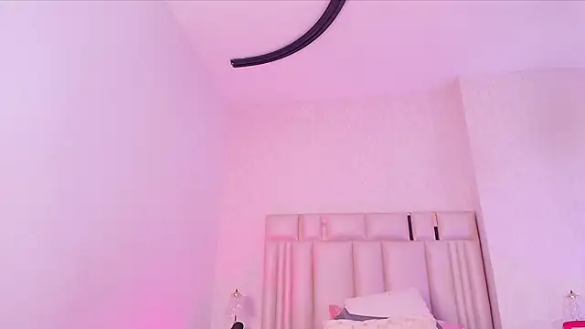 _carolina_fox 现场XXX聊天