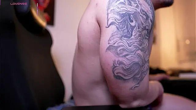 XXX chat uživo modela jake_murphy1