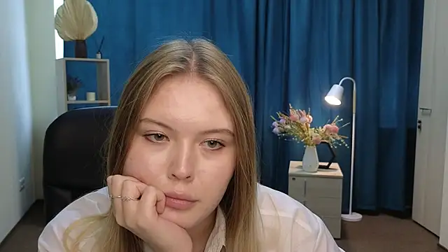HortensiaHall Live XXX Chat