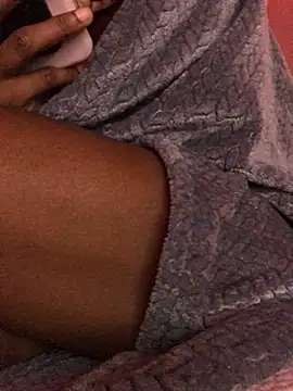theprettysoles' Live XXX Chat