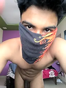 Czat XXX na żywo – Monsterdick2004