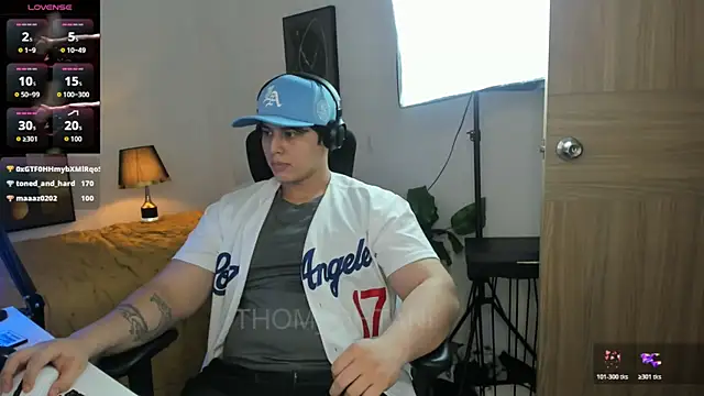 Онлайн чат XXX Thom_Ohtani