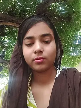 Simran_143のライブXXXチャット