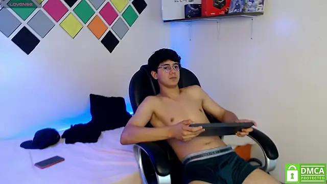 Chat +18 de axel_rose20 ao vivo