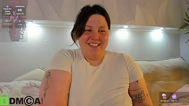 Ruth_Oliver Chat XXX live