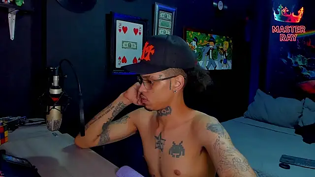 Živý XXX chat XXXRAYGAMES