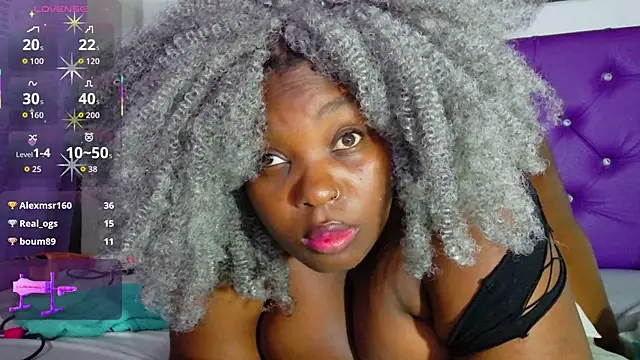 ebony_NeighborMoans 라이브 XXX 채팅