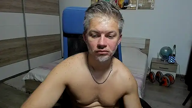 RobbyShawz Chat XXX in diretta