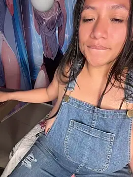 Im_Little লাইভ XXX চ্যাট