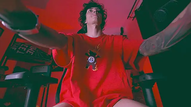 Olliver___yのライブXXXチャット