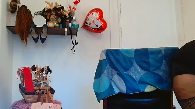 xTALLSEXYBUMx's Live XXX Chat
