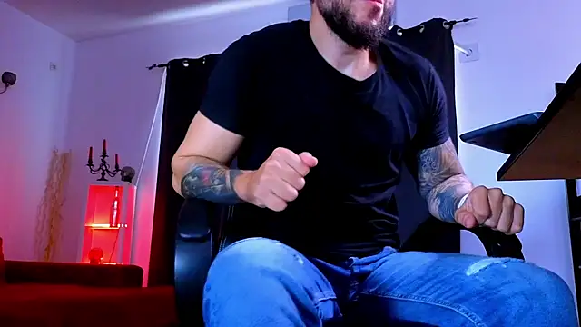 Chat XXX Live MightyAaron66