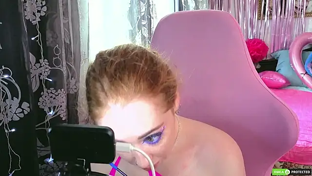 TinaBrook's Live XXX Chat