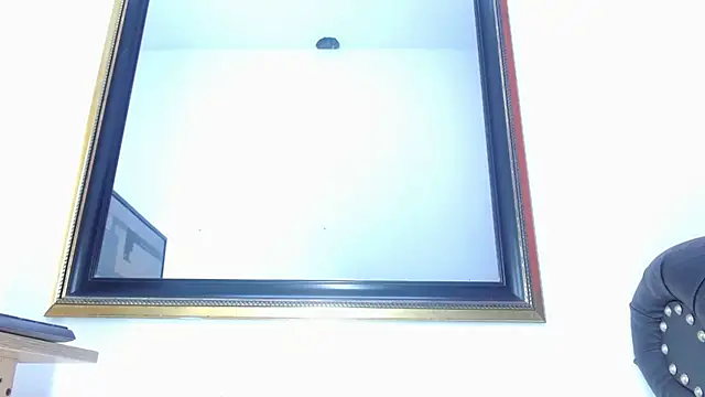 Chat +18 de Channel_Mills ao vivo