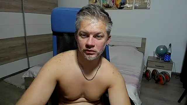 RobbyShawz Live XXX-chat
