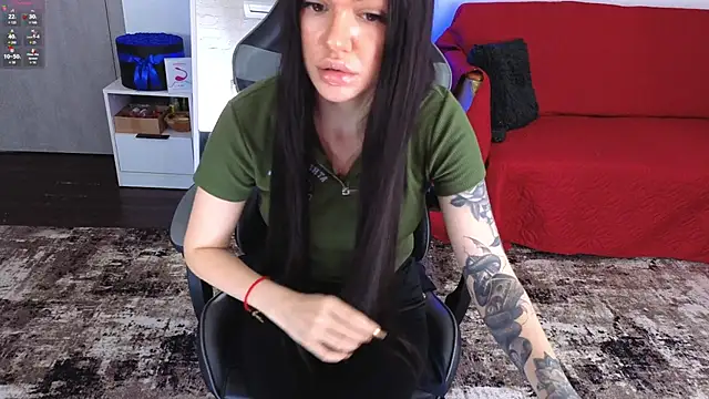 AnacondaOnn Chat XXX in diretta