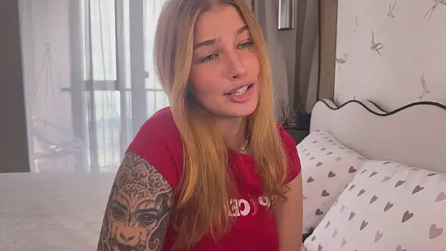 Anna_Six Adlı Modelin Canlı XXX Sohbeti