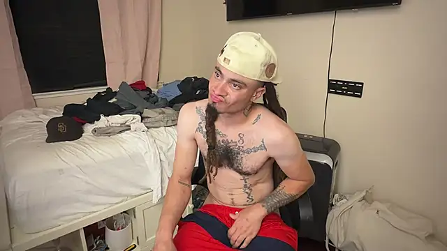 הופעת וובקאם של thxbxbydjxc
