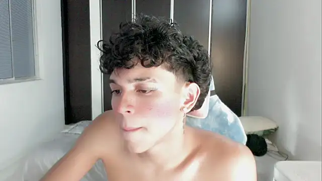 2c_Bby Adlı Modelin Canlı XXX Sohbeti