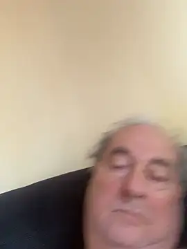 csikar Live XXX Chat