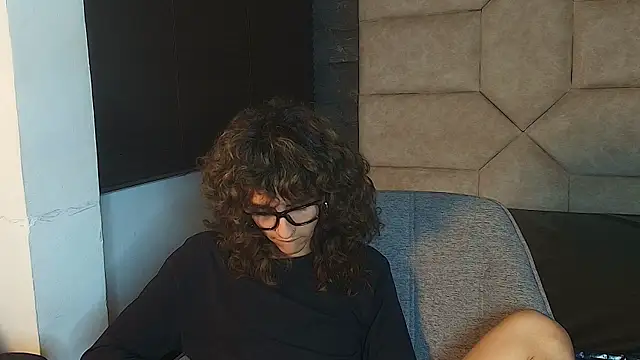 Divine_____ Chat XXX in diretta