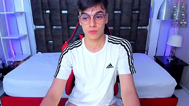 Gerony_ Live XXX-chat