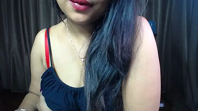 _Kamakshi's Live XXX Chat