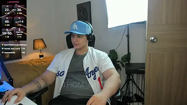 Chat XXX ao vivo de Thom_Ohtani