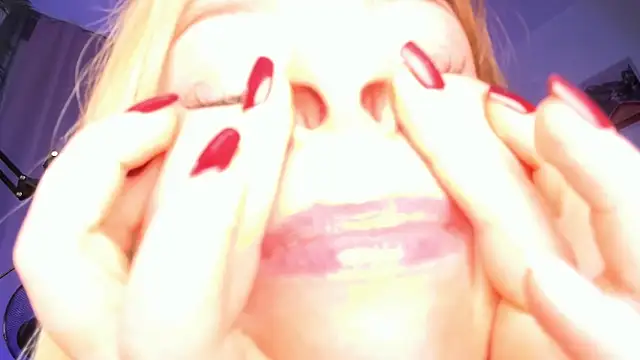 Czat XXX na żywo – Luvienne_Belle
