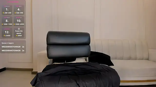 SaphiraJames' Live XXX Chat