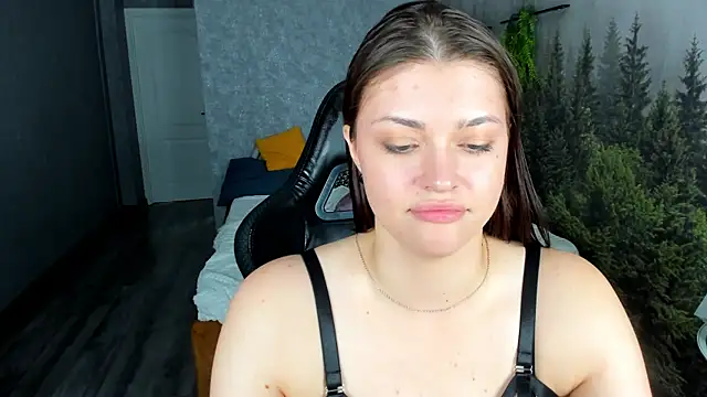 Maya-Mimi's Live XXX Chat