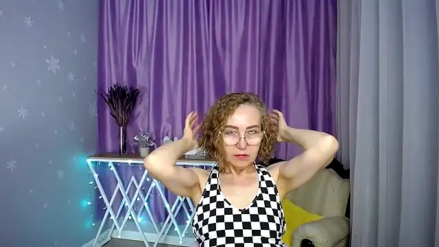 Czat XXX na żywo – queen_a_n_i