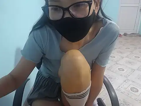 elllaaxx Chat XXX live