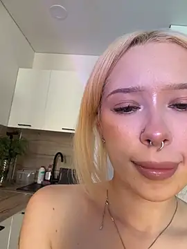 MaryChanXO Adlı Modelin Canlı XXX Sohbeti