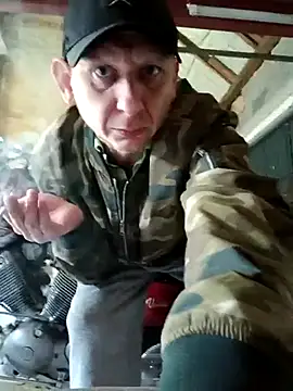 XXX chat uživo modela Tom4Womans