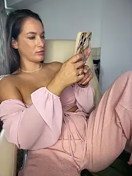 HotXMom_ Obrolan Langsung XXX