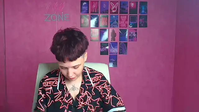MissKetrin Adlı Modelin Canlı XXX Sohbeti