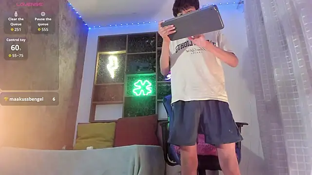 Alex_it0_ – Naživo XXX chat