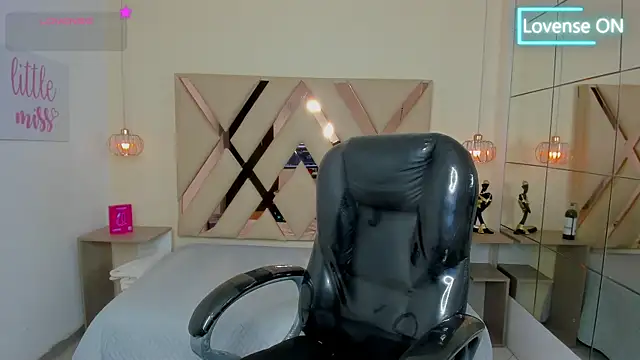 Anyelo_Twink Webcam-Show