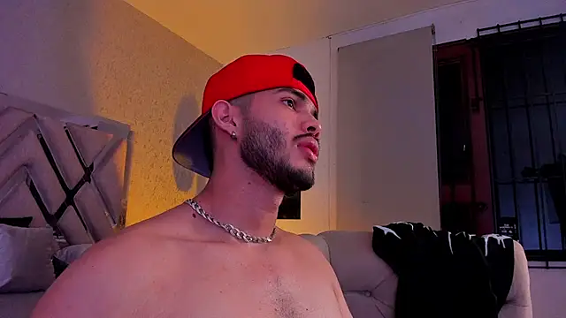 Vincentblack Adlı Modelin Canlı XXX Sohbeti
