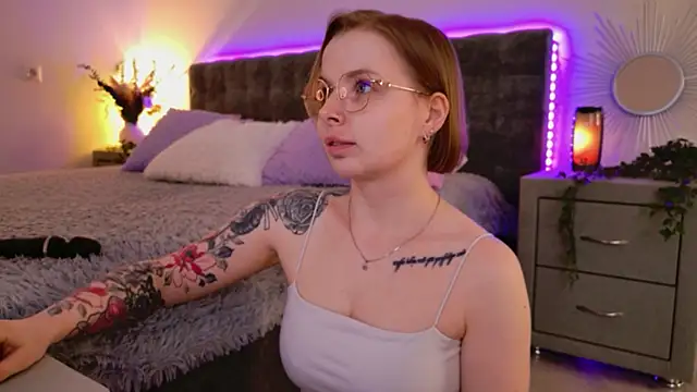 Gwen_Hilton Live XXX-chat