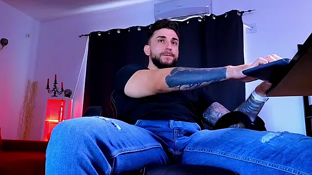 Chat XXX Live MightyAaron66
