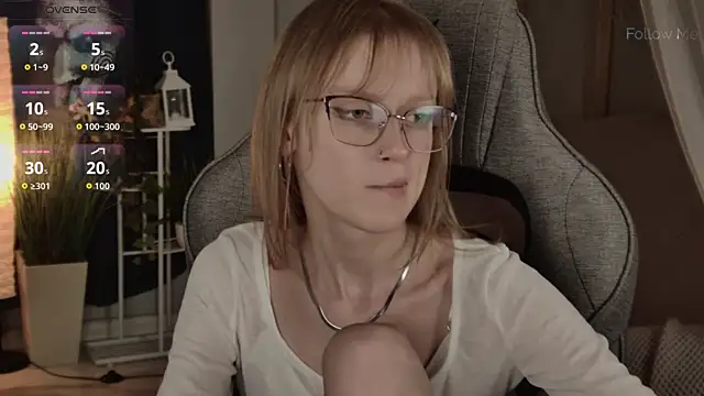 KiraMontoya's Live XXX Chat